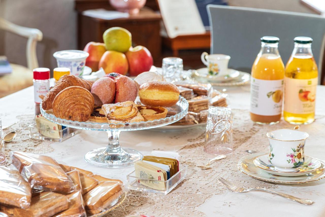 Bed and Breakfast Il Sasso Bianco Comerio Esterno foto